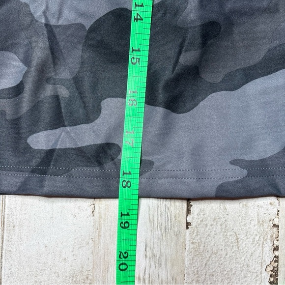 Old Navy Active Powersoft Long Line Sports Bra Top Plus Size 2X Black Camo - Picture 5 of 14